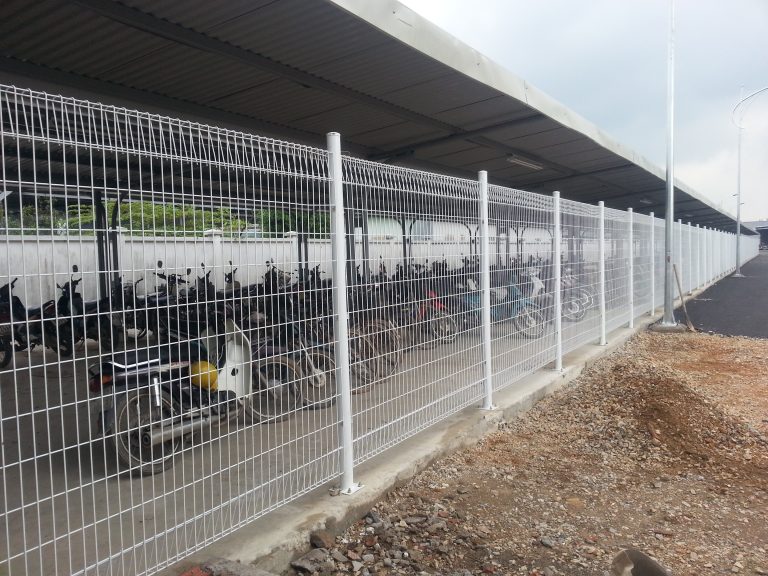 Hàng rào lưới thép hàn