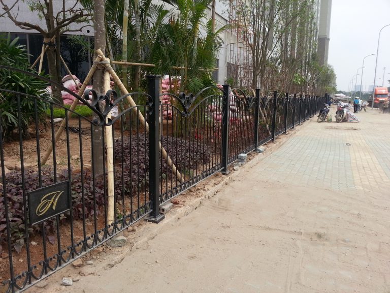 Hàng rào sắt sơn tĩnh điện